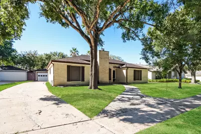 3815 Plum Hollow Drive, Houston, TX 77059 - Photo 2