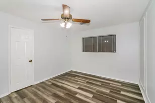 3815 Plum Hollow Dr, Houston, TX 77059 - Photo 16