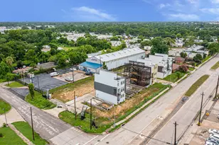 302 W Hamilton St, Houston, TX 77091 - Photo 8
