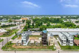 302 W Hamilton St, Houston, TX 77091 - Photo 1