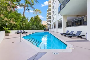 21 Briar Hollow Ln, Houston, TX 77027 - Photo 32
