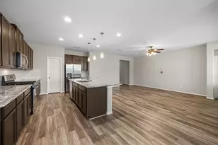 9410 Greensbend Dr, Richmond, TX 77406 - Photo 12