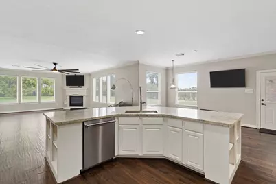 4502 Creek Point Lane, Missouri City, TX 77459 - Photo 12