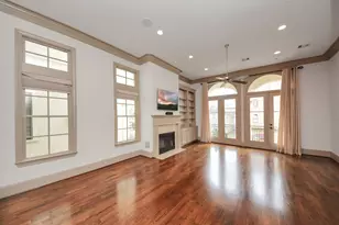 314 W Clay St, Houston, TX 77019 - Photo 12