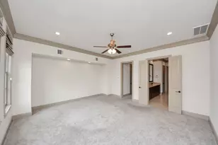 314 W Clay St, Houston, TX 77019 - Photo 28