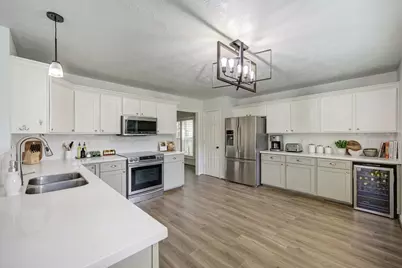 3526 Pecan Point Drive, Sugar Land, TX 77478 - Photo 10