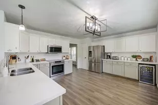 3526 Pecan Point Dr, Sugar Land, TX 77478 - Photo 10