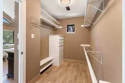 98 S Wilde Yaupon Court, The Woodlands, TX 77381 - Photo 16