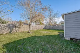 412 Snow Dr, West Columbia, TX 77486 - Photo 2