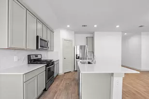 8102 Buck Ln, Rosharon, TX 77583 - Photo 14