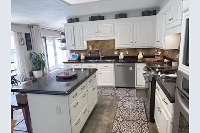 807 Trochta Street, El Campo, TX 77437 - Photo 4