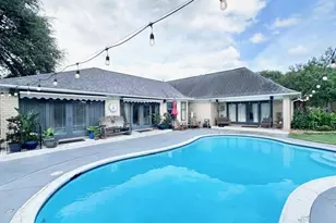 807 Trochta St, El Campo, TX 77437 - Photo 32