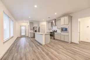 2831 Kennet Manor Dr, Houston, TX 77047 - Photo 4