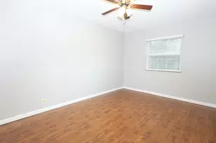 720 Memorial Mews St, Houston, TX 77079 - Photo 8