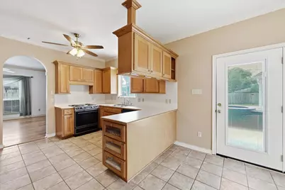 1515 N 26th Street, Nederland, TX 77627 - Photo 10