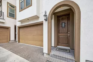 1031 W 21st St, Houston, TX 77008 - Photo 2