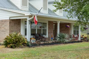 1089 Club Ln, Columbus, TX 78934 - Photo 1