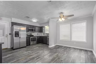 7102 Foxwood Forest Court, Humble, TX 77338 - Photo 6