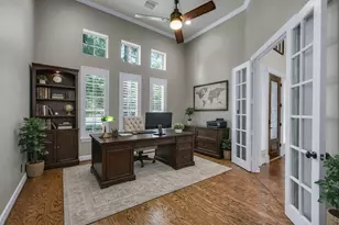 7 Birchwood Park Pl, The Woodlands, TX 77382 - Photo 8