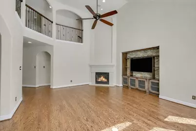 7 Birchwood Park Place, The Woodlands, TX 77382 - Photo 12
