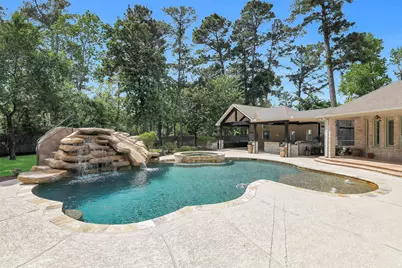 7 Birchwood Park Place, The Woodlands, TX 77382 - Photo 18