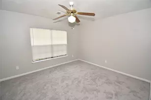 9007 Woodleigh Dr, Houston, TX 77083 - Photo 10