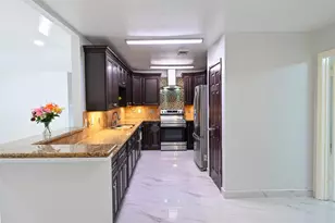 2206 Barrington Pl Dr, Sugar Land, TX 77478 - Photo 6