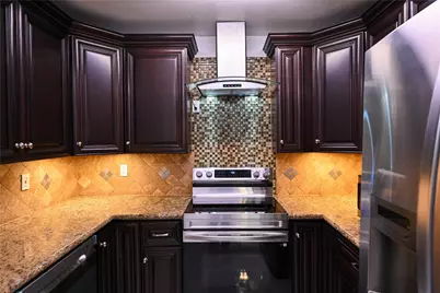 2206 Barrington Place Drive, Sugar Land, TX 77478 - Photo 8