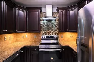 2206 Barrington Pl Dr, Sugar Land, TX 77478 - Photo 8