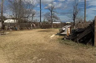 8437 Catalina Ln, Houston, TX 77075 - Photo 8