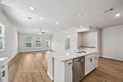 906 Barstow Drive, Rosharon, TX 77583 - Photo 8