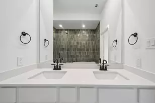 16715 Lake Austin St, Cypress, TX 77433 - Photo 14