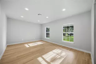 12006 Ashcroft Dr, Houston, TX 77035 - Photo 6