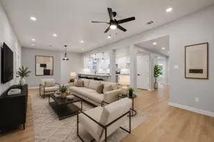12006 Ashcroft Dr, Houston, TX 77035 - Photo 8