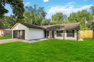 12006 Ashcroft Dr, Houston, TX 77035 - Photo 2