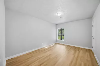 12006 Ashcroft Drive, Houston, TX 77035 - Photo 16