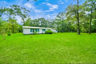 13891 Creighton Rd, Conroe, TX 77302 - Photo 2