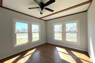 801 Ave F, El Campo, TX 77437 - Photo 22