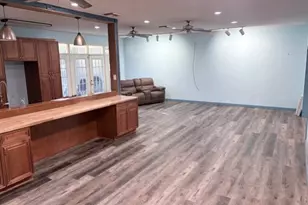 207 Banyan St, Lake Jackson, TX 77566 - Photo 10