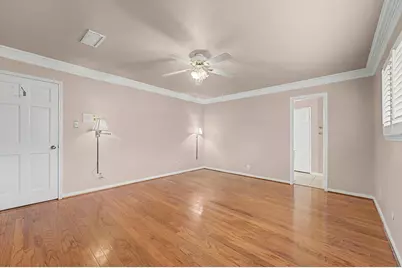 2610 Shadowdale Drive, Houston, TX 77043 - Photo 20
