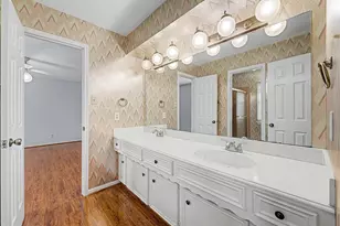 2610 Shadowdale Dr, Houston, TX 77043 - Photo 26