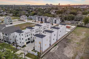 8707 Ojeman Villas Dr, Houston, TX 77055 - Photo 46