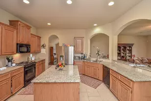 2307 Trinity Manor Ln, Richmond, TX 77469 - Photo 2