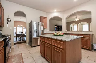 2307 Trinity Manor Ln, Richmond, TX 77469 - Photo 12
