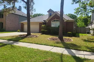 4426 Running Pine Dr, League City, TX 77573 - Photo 2
