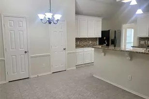 4426 Running Pine Dr, League City, TX 77573 - Photo 8