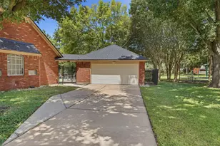 3319 Vista Lake Dr, Sugar Land, TX 77478 - Photo 2