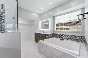 3319 Vista Lake Dr, Sugar Land, TX 77478 - Photo 12