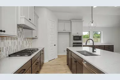 18403 Shaded Sylvan Path, Manvel, TX 77578 - Photo 6