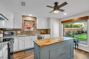 2627 Clear Ridge Dr, Kingwood, TX 77339 - Photo 12
